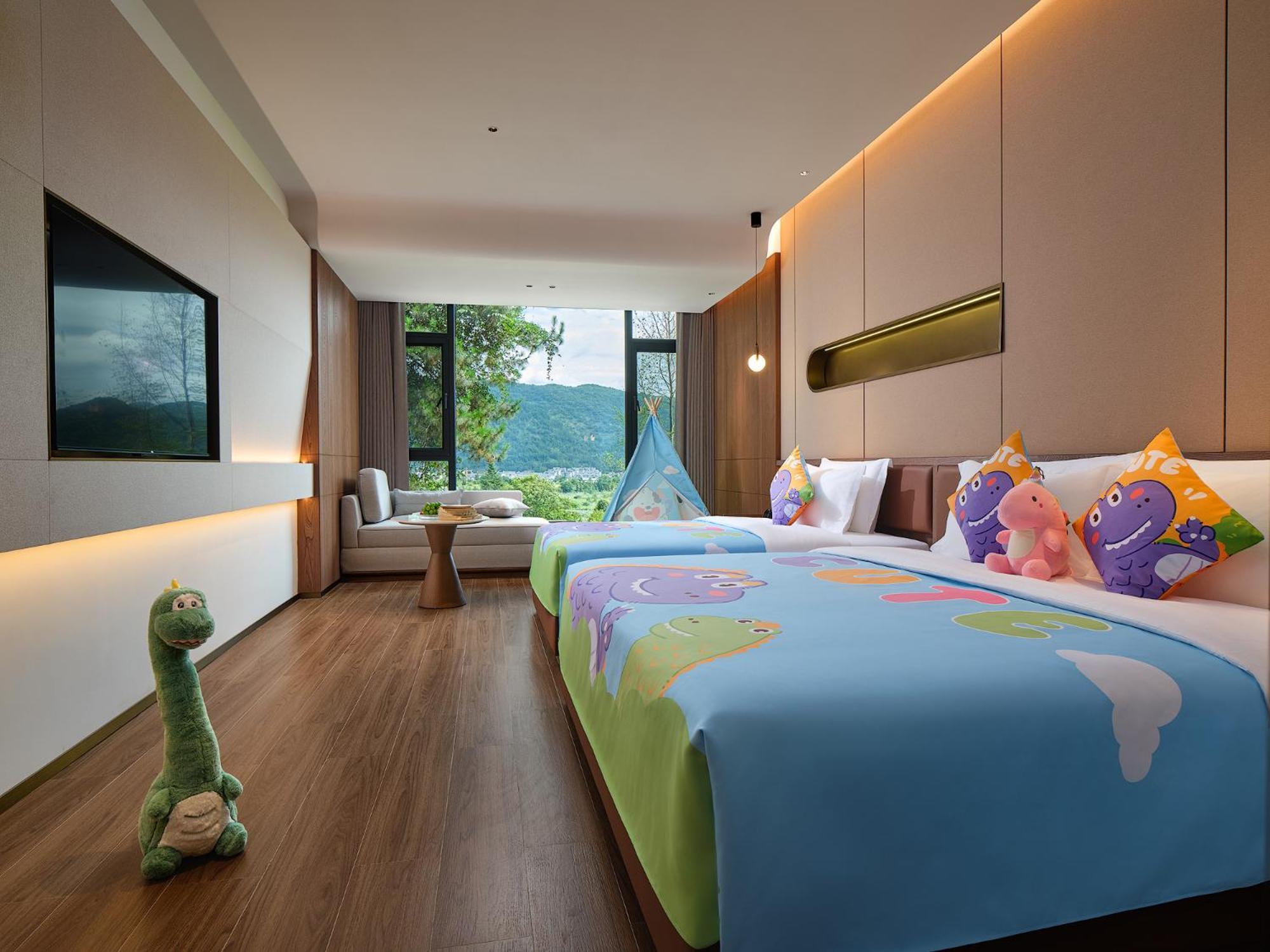 Zhangjiajie Utopia Hotel--Free One Way Pick Up Service Over 2 Nights Exterior photo