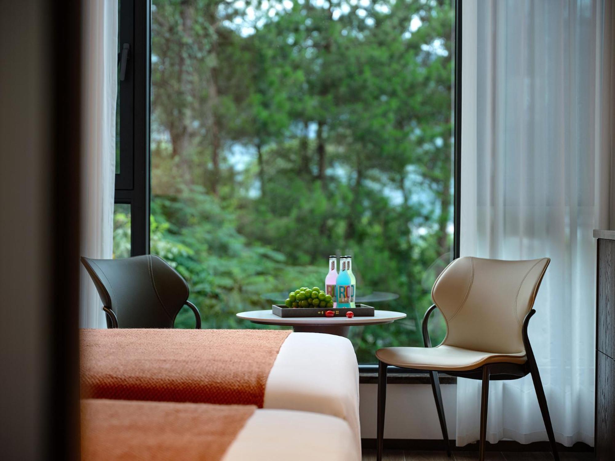Zhangjiajie Utopia Hotel--Free One Way Pick Up Service Over 2 Nights Exterior photo